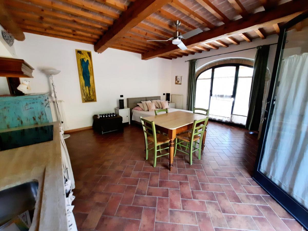 Appartamento Il Casolare Val Di Mare Riparbella Esterno foto